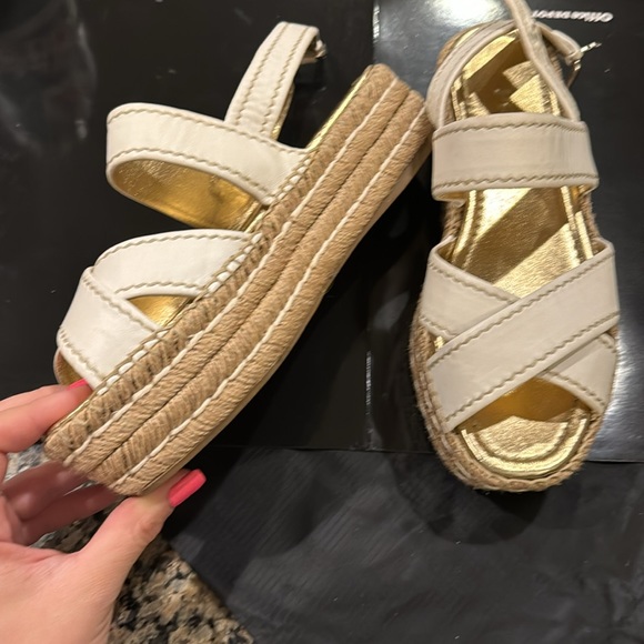 Prada espadrilles, color white, size 37 1/2 - Picture 2 of 3